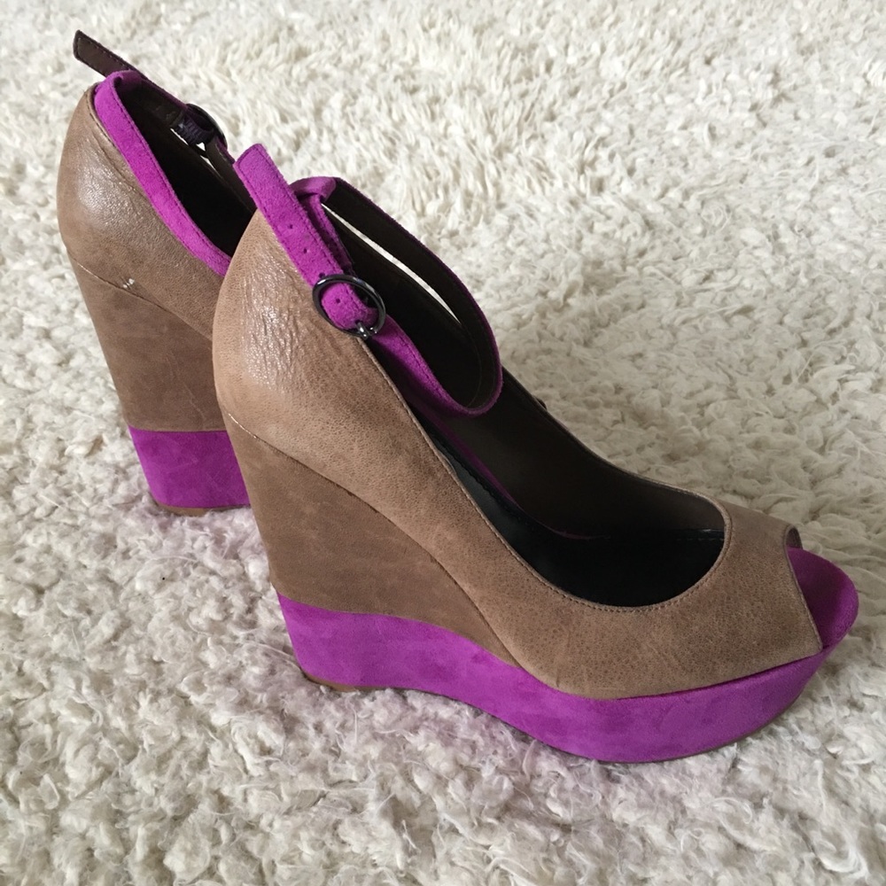 Jessica Simpson Wedges